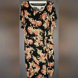 Women's twist waist knee length floral dress size 0X from Maurice 24/7